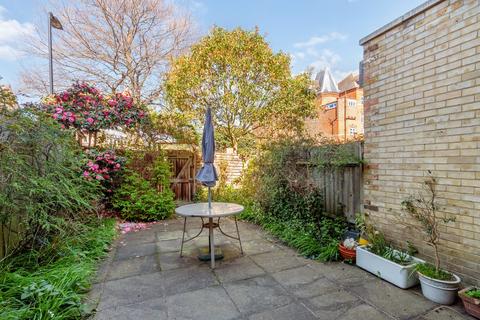 undefined, Whellock Road, Chiswick W4