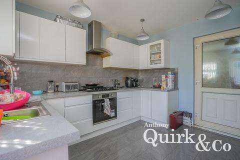 3 bedroom terraced house for sale, White Gardens, Dagenham, RM10