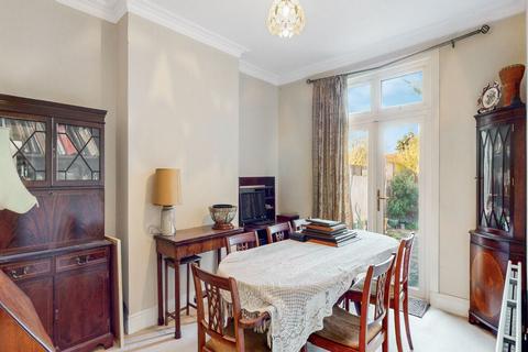 undefined, Church Road, Isleworth TW7