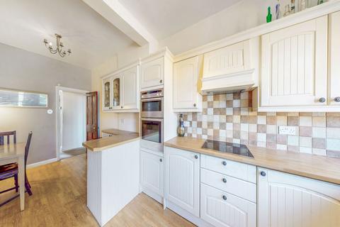 undefined, Church Road, Isleworth TW7