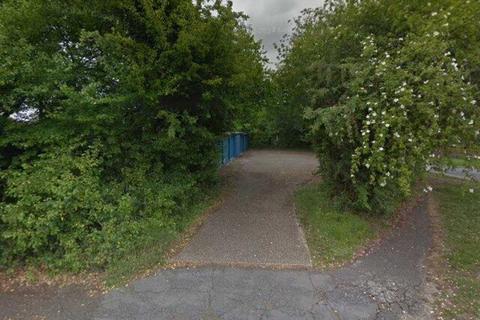 undefined, Mead Avenue, Redhill RH1