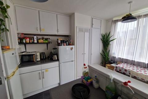 undefined, Poplar High Street, London E14