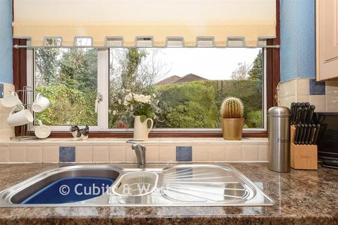 2 bedroom detached bungalow for sale, Ermyn Way, Leatherhead KT22