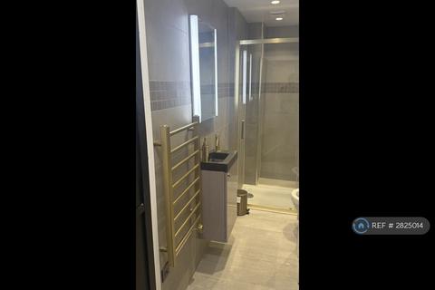 undefined, Hencroft St South, Slough, SL1