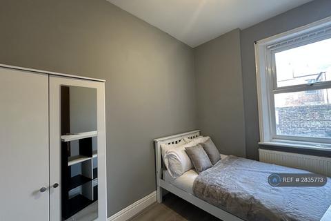 undefined, Gainsborough Grove, Newcastle Upon Tyne, NE4