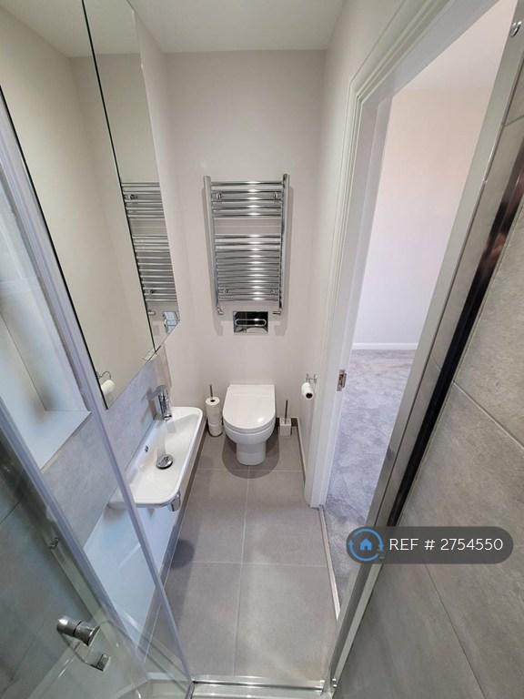 Bathroom / Toilet