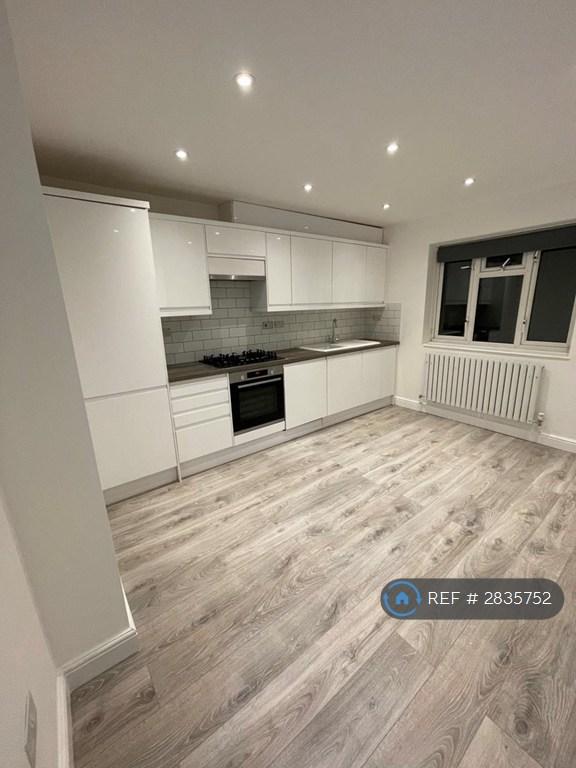 Living/ Kitchen