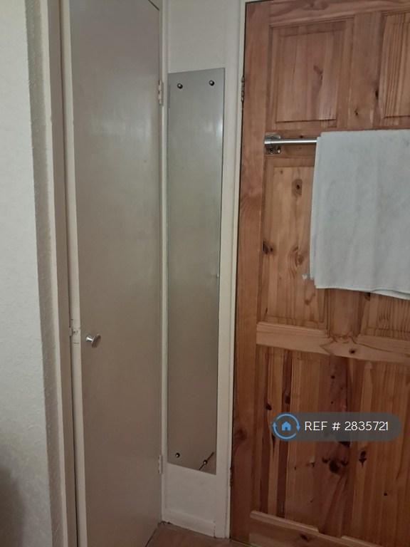 Small Bedroom