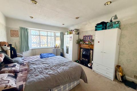 undefined, Greenfield Avenue, Watford, Hertfordshire, WD19