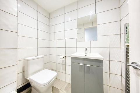 undefined, Merton Hall Road, Wimbledon Chase, London, SW19 3PZ