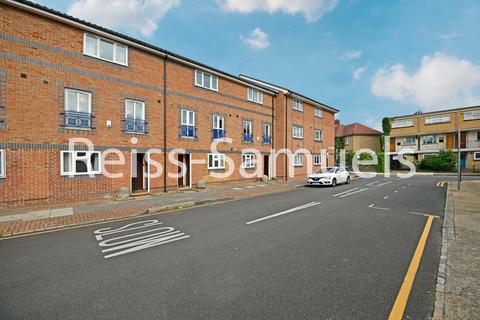 undefined, Cahir Street, London E14