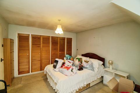 undefined, Ashingdon Road, Rochford, SS4