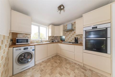 3 bedroom semi-detached house for sale, Willen Road, Newport Pagnell, Buckinghamshire, MK16