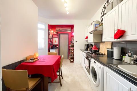 1 bedroom flat for sale, Westcliff-on-Sea SS0