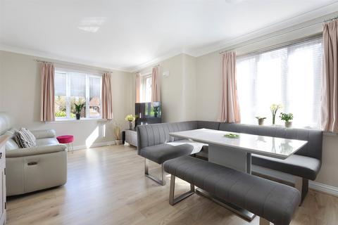 undefined, Guildford Road, Fetcham, Leatherhead, Surrey, KT22