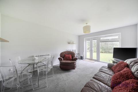 undefined, Fairlawns, Addlestone Park, Addlestone, Surrey, KT15