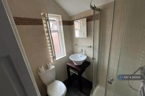 3 bedroom flat to rent, Walker, St. Anthonys, Newcastle Upon Tyne, NE6