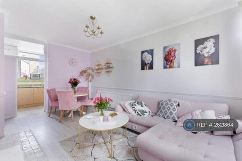 1 bedroom flat to rent, Swanton Gardens, London, SW19