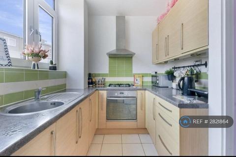 1 bedroom flat to rent, Swanton Gardens, London, SW19