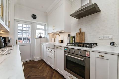 2 bedroom flat for sale, Bicton Place, Exmouth, Devon, EX8