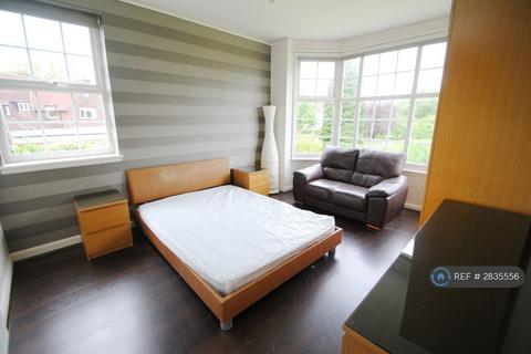 undefined, Neville Court, Birmingham, B13
