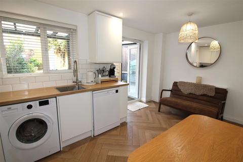 3 bedroom end of terrace house for sale, Mill-Race, Newport NP11