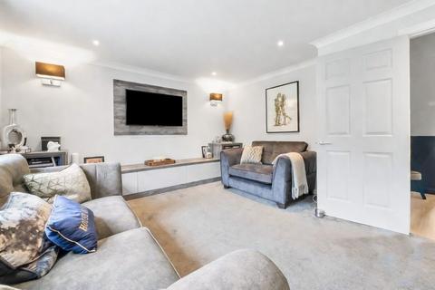 4 bedroom detached house for sale, Vancouver Drive, Gillingham ME8