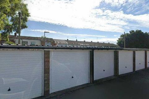 undefined, Petridge Road, Redhill RH1