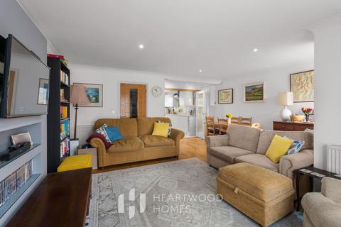 3 bedroom detached house for sale, Green Lane, St. Albans, AL3 6EU