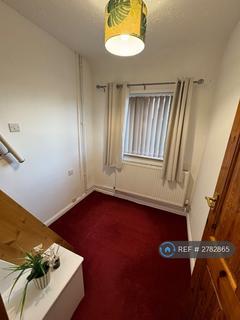 2 bedroom terraced house to rent, Elford Rise, Nottingham, NG3