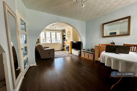 undefined, Rayfield Grove, Swindon, SN2