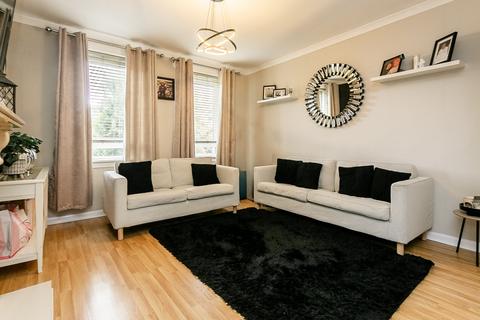 2 bedroom flat for sale, Restalrig Drive, Restalrig, Edinburgh, EH7