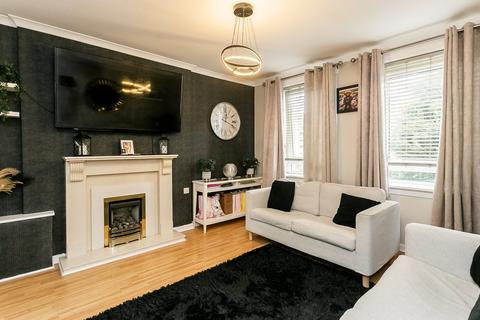 2 bedroom flat for sale, Restalrig Drive, Restalrig, Edinburgh, EH7