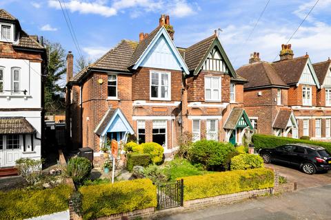 5 bedroom semi-detached house for sale, Kingsnorth Gardens, Folkestone, CT20