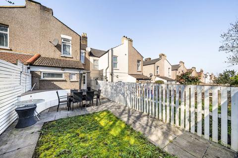 3 bedroom terraced house for sale, Ashburnham Road, Belvedere