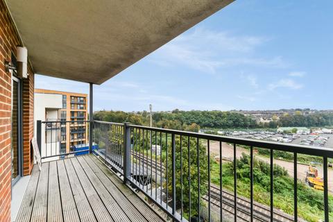 2 bedroom apartment for sale, Fairthorn Road, London, SE7