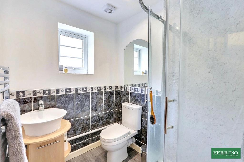 Bedroom 1 En-suite