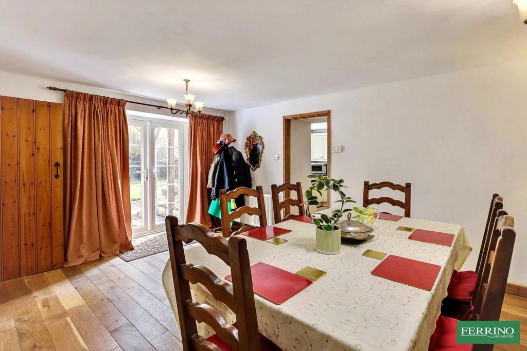 Dining Room/Snug