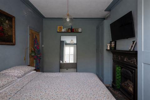 3 bedroom maisonette for sale, Pretoria Road, London E11