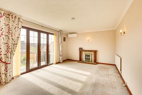 3 bedroom detached bungalow for sale, Minton Heights, Rochford, SS4