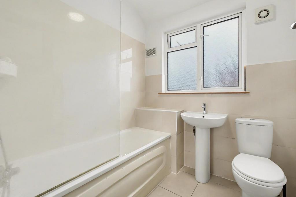45 Aberfoyle Road SW16 5 AA-7.jpg