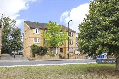 1 bedroom flat to rent, Henley Court, London, SE15