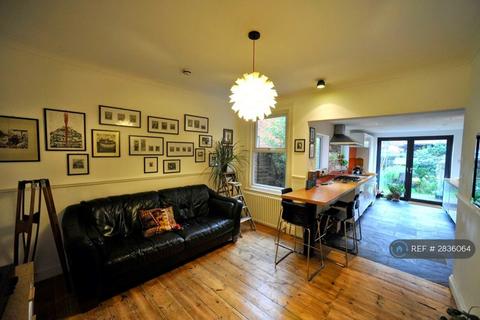 undefined, De Montfort Road, Reading, RG1