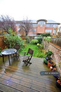 undefined, De Montfort Road, Reading, RG1