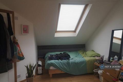 undefined, De Montfort Road, Reading, RG1