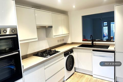 undefined, Fallowfields, Northampton, NN6