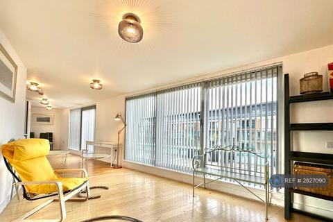 2 bedroom flat to rent, Steedman Street, London, SE17