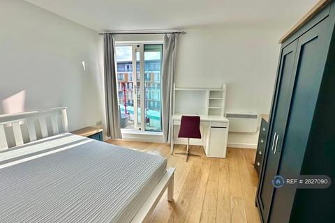2 bedroom flat to rent, Steedman Street, London, SE17