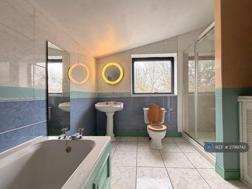 Upstairs Bathroom