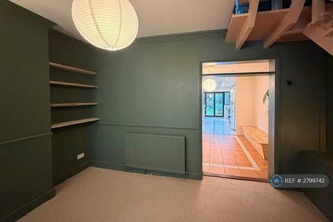 undefined, Bramley Close, London, E17